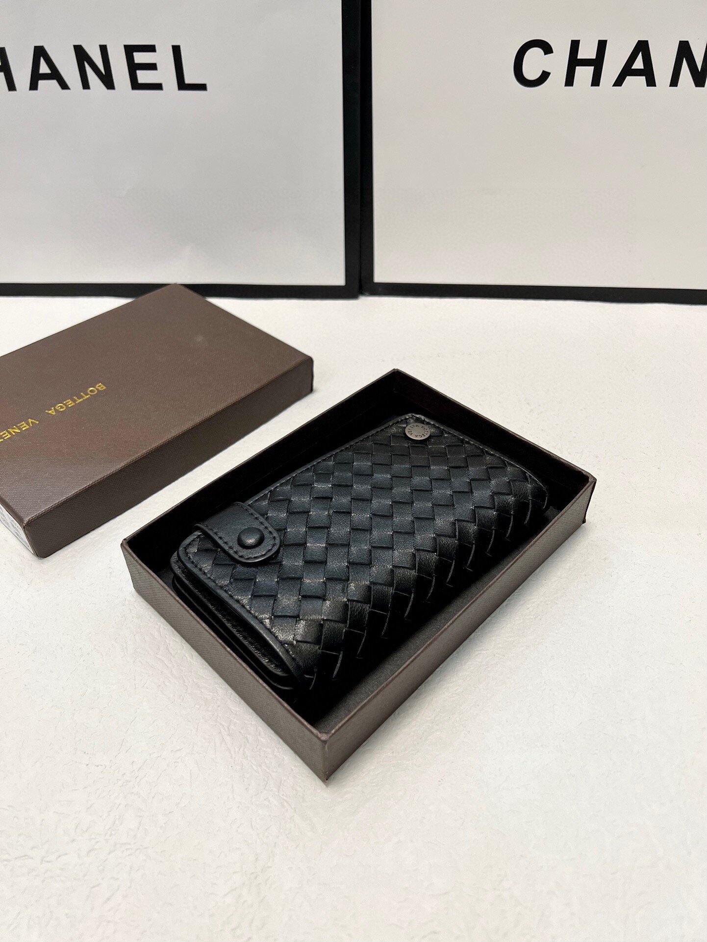 bottega veneta 19x10 1